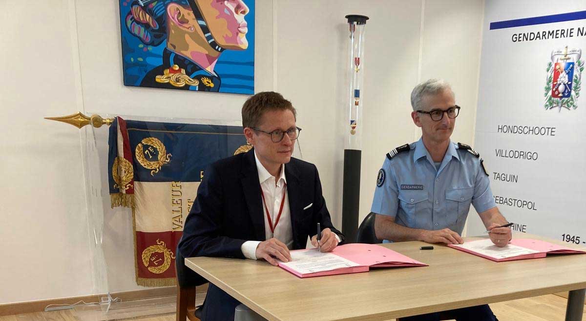 le colonel Philippotin, sous-directeur de l’accompagnement du personnel et Jean-Charles Gillet, directeur délégué de l’Ucanss